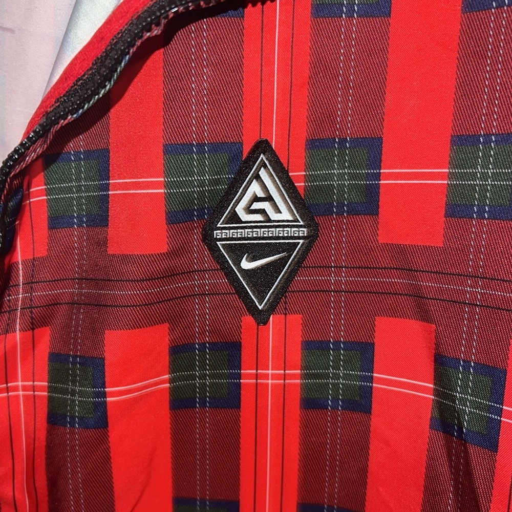 Nike jacket - Picture 2 of 7